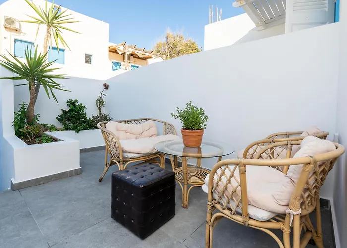 Kocis Apartment Monolithos (Santorini)